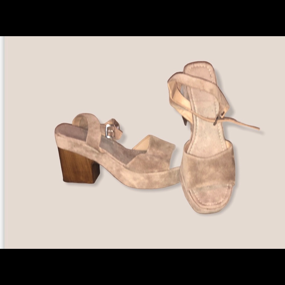 Adorable platform sandals.